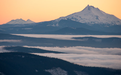 Sunset view of Mount Jefferson and the Three Sisters from Mount Hood, Oregon.